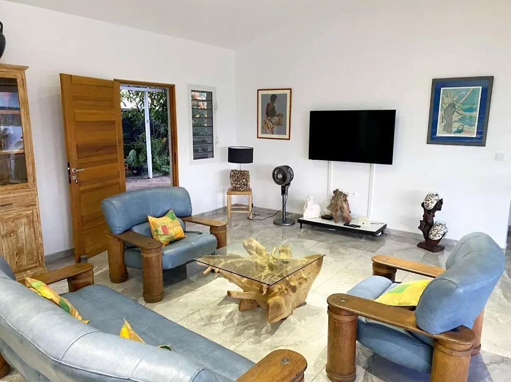 Tahiti - Bay Lodge Taravao 0*,